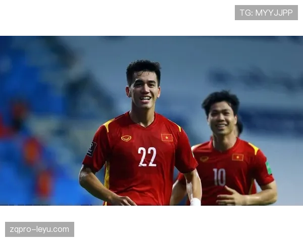 阮公凤率越南队强势挺进亚洲足球赛，状态回升引球迷热盼